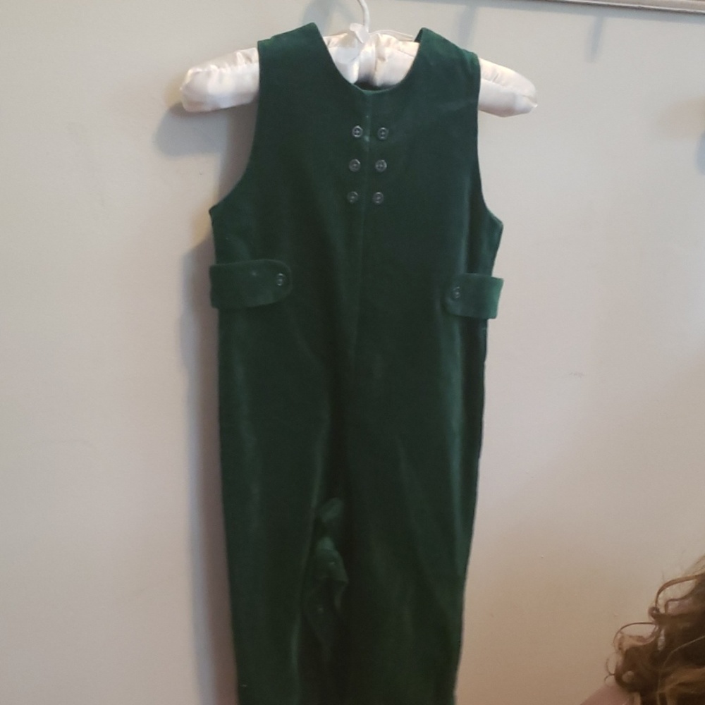 Green velvet Jon jon with button detail